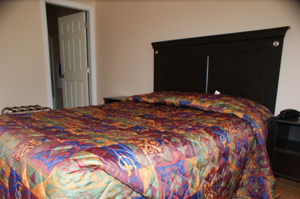 Keremeos Elks Motel الغرفة الصورة